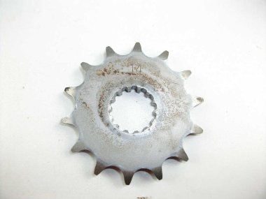 1419-Pignon sortie de boite YAMAHA YZ 85 LW