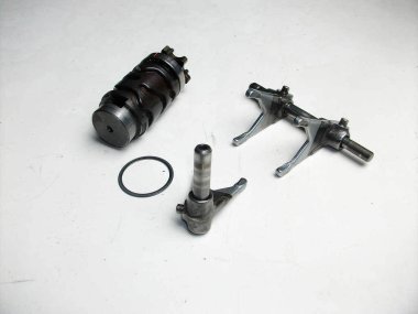 1451a-Fourchette et barillet de séléction Yamaha 125 YZ