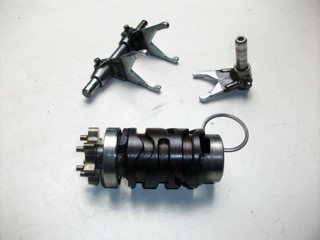 1451b-Fourchette et barillet de séléction Yamaha 125 YZ