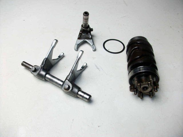 1451c-Fourchette et barillet de séléction Yamaha 125 YZ
