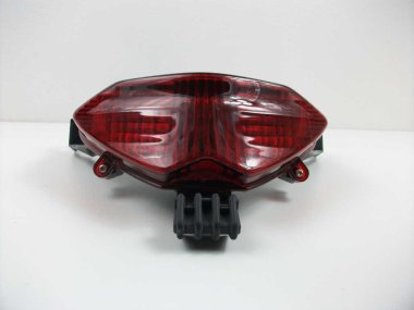1531-Feu rouge Suzuki GSF 650 BANDIT