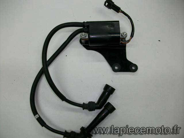 238-Bobine d'allumage droite SUZUKI 650 SV K7 ABS