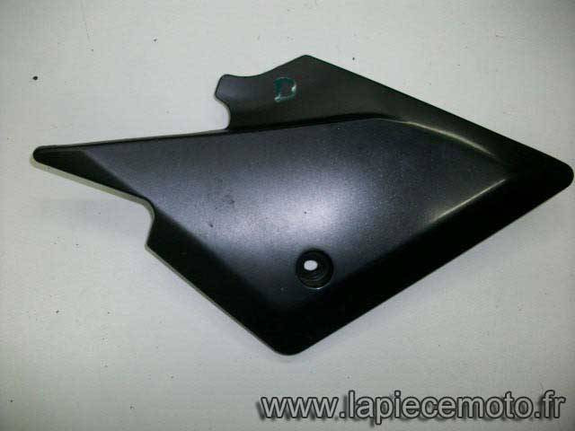 299-Cache d'accés de selle droit SUZUKI 650 SV K7 ABS