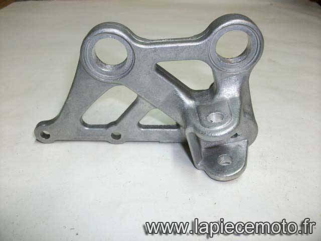 370-Platine de repose pied pilote droite CBR 600 (Honda ref