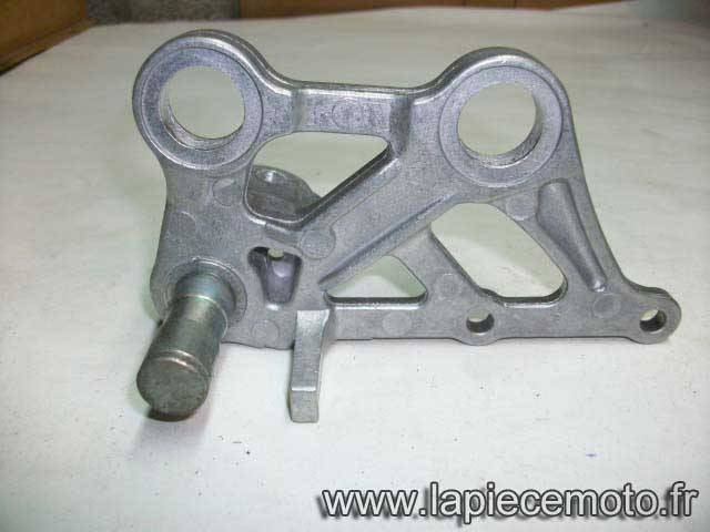 370a-Platine de repose pied pilote droite CBR 600 (Honda ref