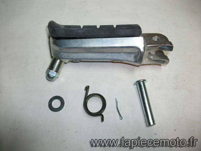 372-Repose pied pilote droit pour HONDA 1000 CBR