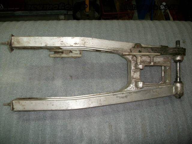 762a-Bras oscillant HONDA 500 CR - 84