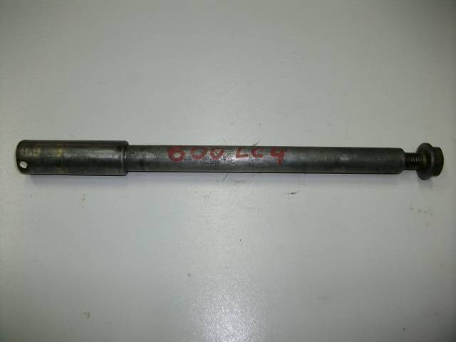 931-Axe de roue avant KTM 600 LC4