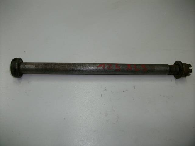 942-Axe de roue arrière HONDA 125 XLS