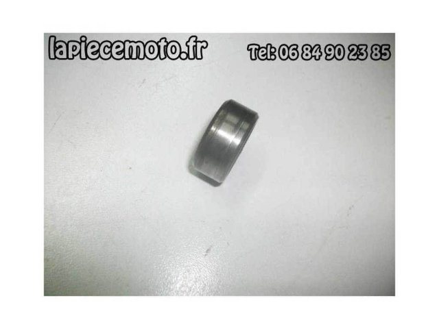 1166a-Entretoise de joint spy de villebrequin droit YAMAHA 125 DTR